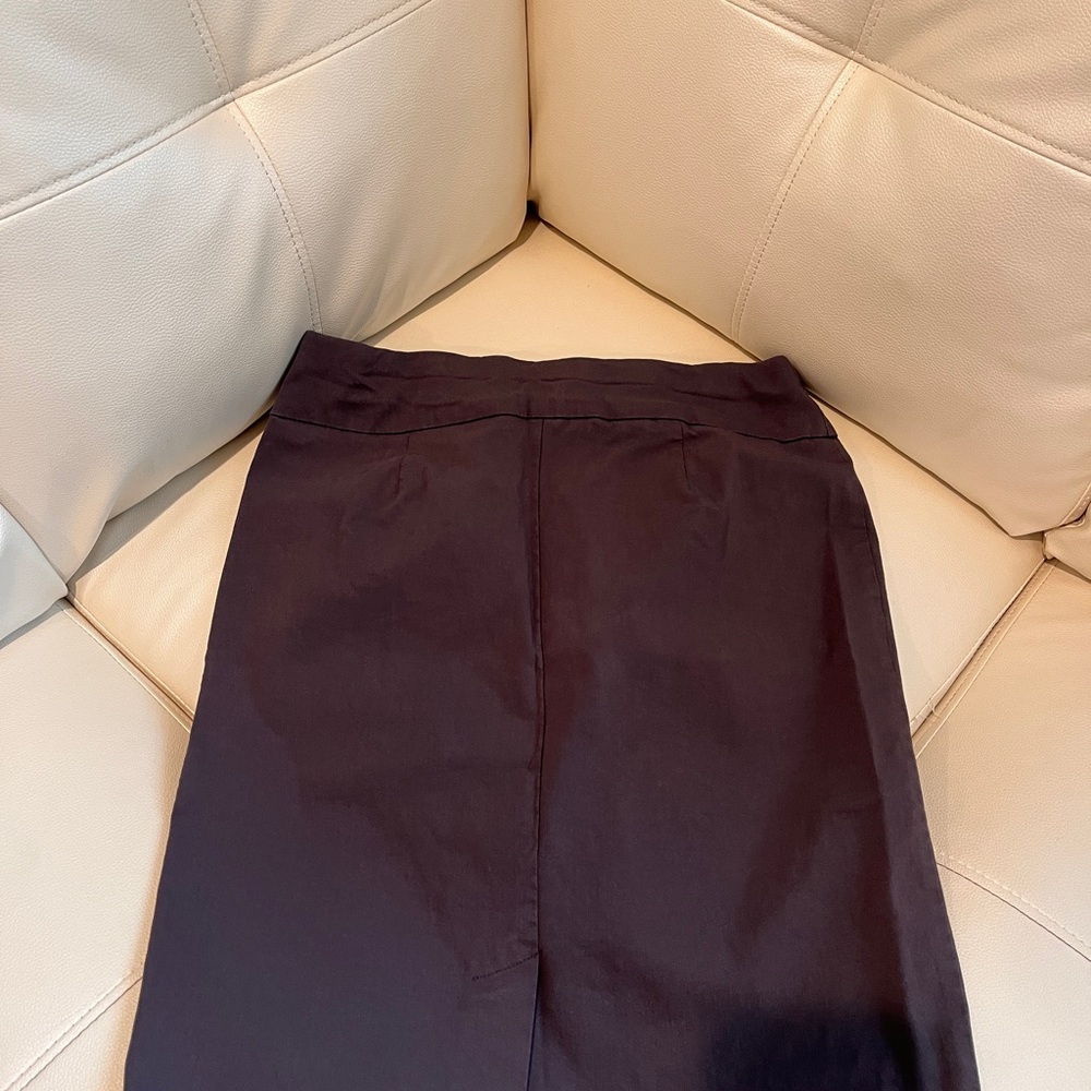 Tailored Dark Navy Pencil Skirt - Sleek Office Essential